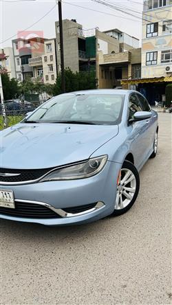 Chrysler 200